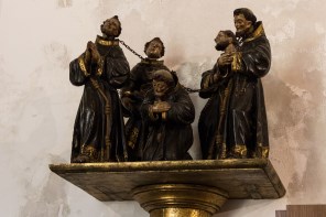 모로코의 성 베라르도와 동료 순교자_photo by Bobo Boom_in the Monastery Church of Santa Cruz in Coimbra_Portugal.jpg